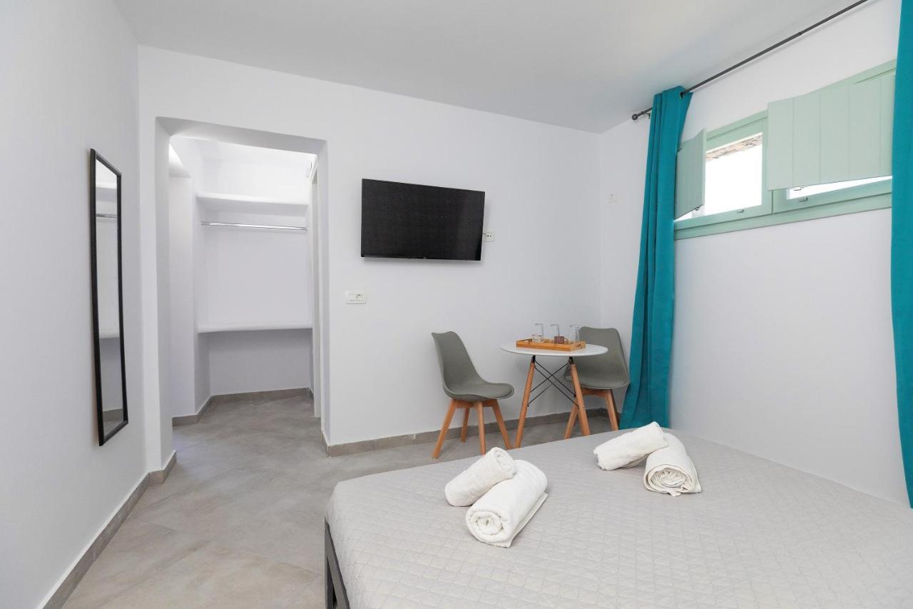 White Element Aparthotel Karterados  Exterior photo